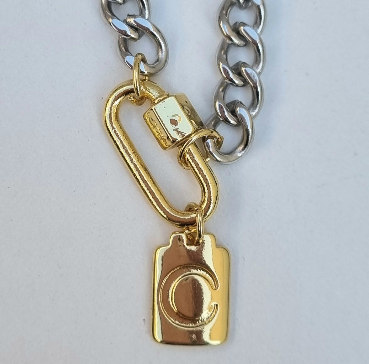 COLLAR ACERO CADENA BARBADA PLATA BROCHE CANDADO INICIAL
