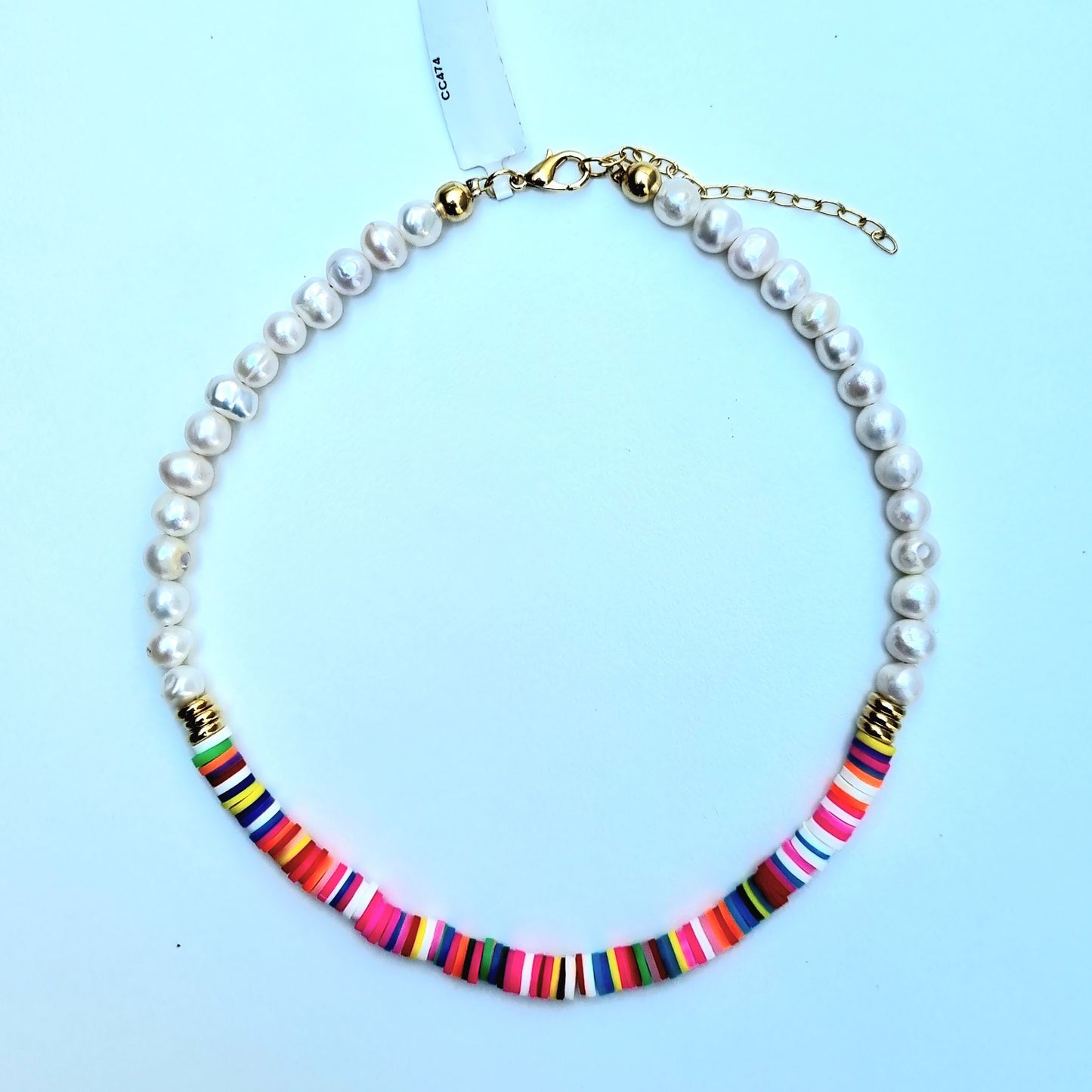GARGANTILLA CHAPA DE ORO DE PERLA CULTIVADA CON PUCCA MULTICOLOR