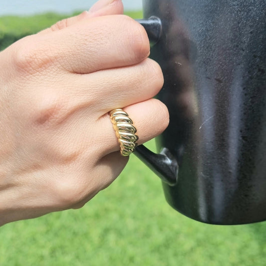 ANILLO CHAPA DE ORO AJUSTABLE SEMI ESPIRAL