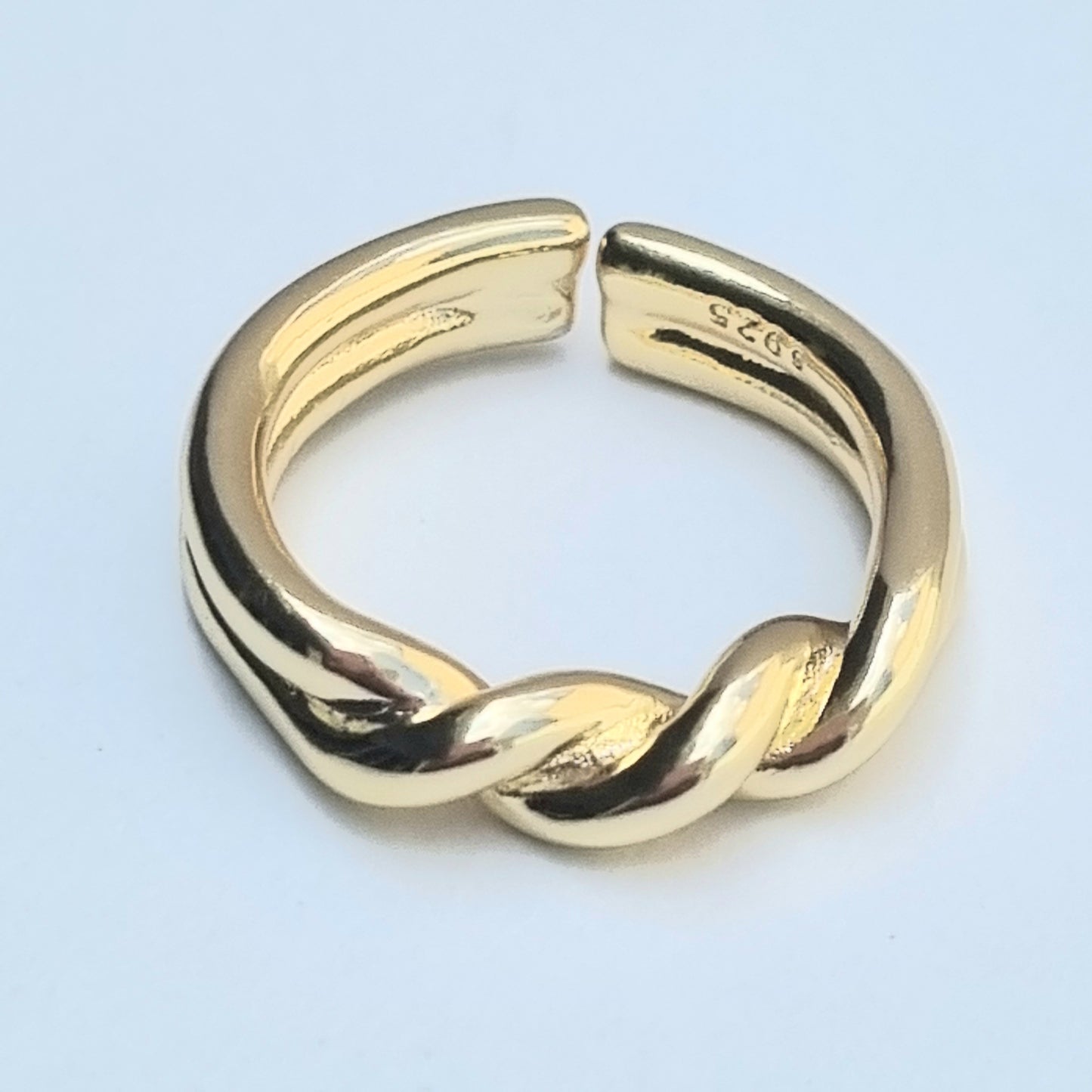 ANILLO CHAPA DE ORO AJUSTABLE FRENTE TRENZADO